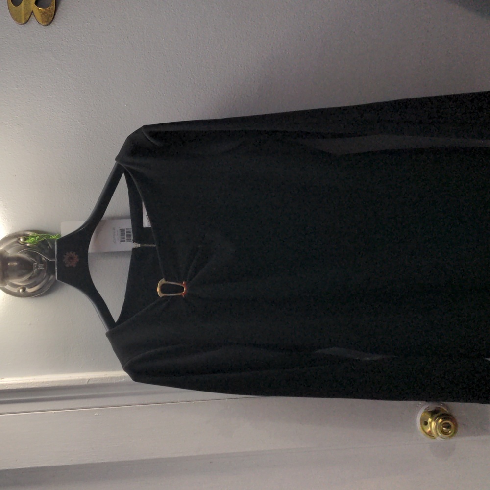 Dress - Picture 2 of 4